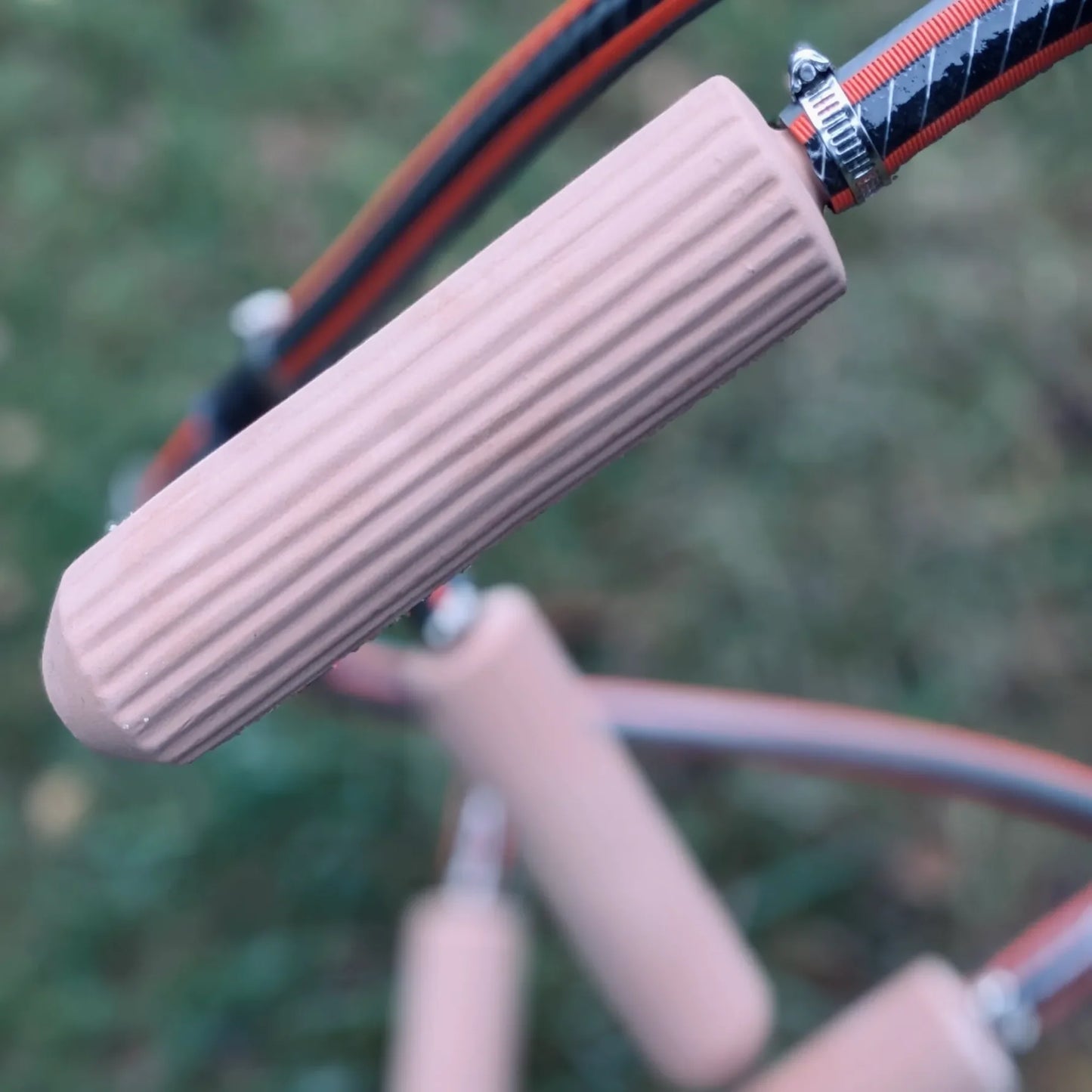 tontau ONE – Intelligentes Ton-Bewässerungssystem für Beet und Topf